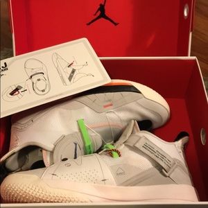 Air Jordan 33 Vast Grey